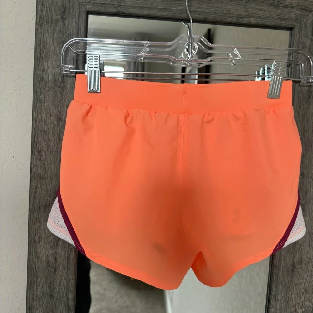 Girls Under Armour Orange Tank & Short Set - Picture 6 of 7